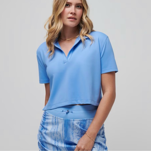 NWT💕 Travis Mathew DECO DISTRICT MOVEKNIT POLO - Cornflower Blue Small - Picture 1 of 3